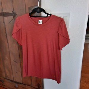 orange short sleeve top